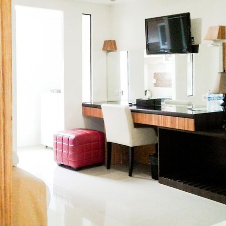 Kyo Serviced Apartment Jakarta Cilandak  ภายนอก รูปภาพ
