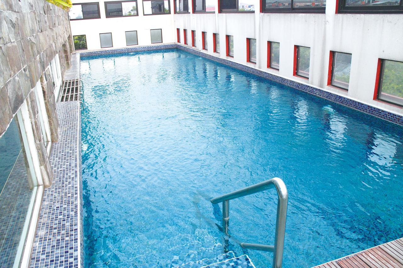 Kyo Serviced Apartment Jakarta Cilandak  ภายนอก รูปภาพ