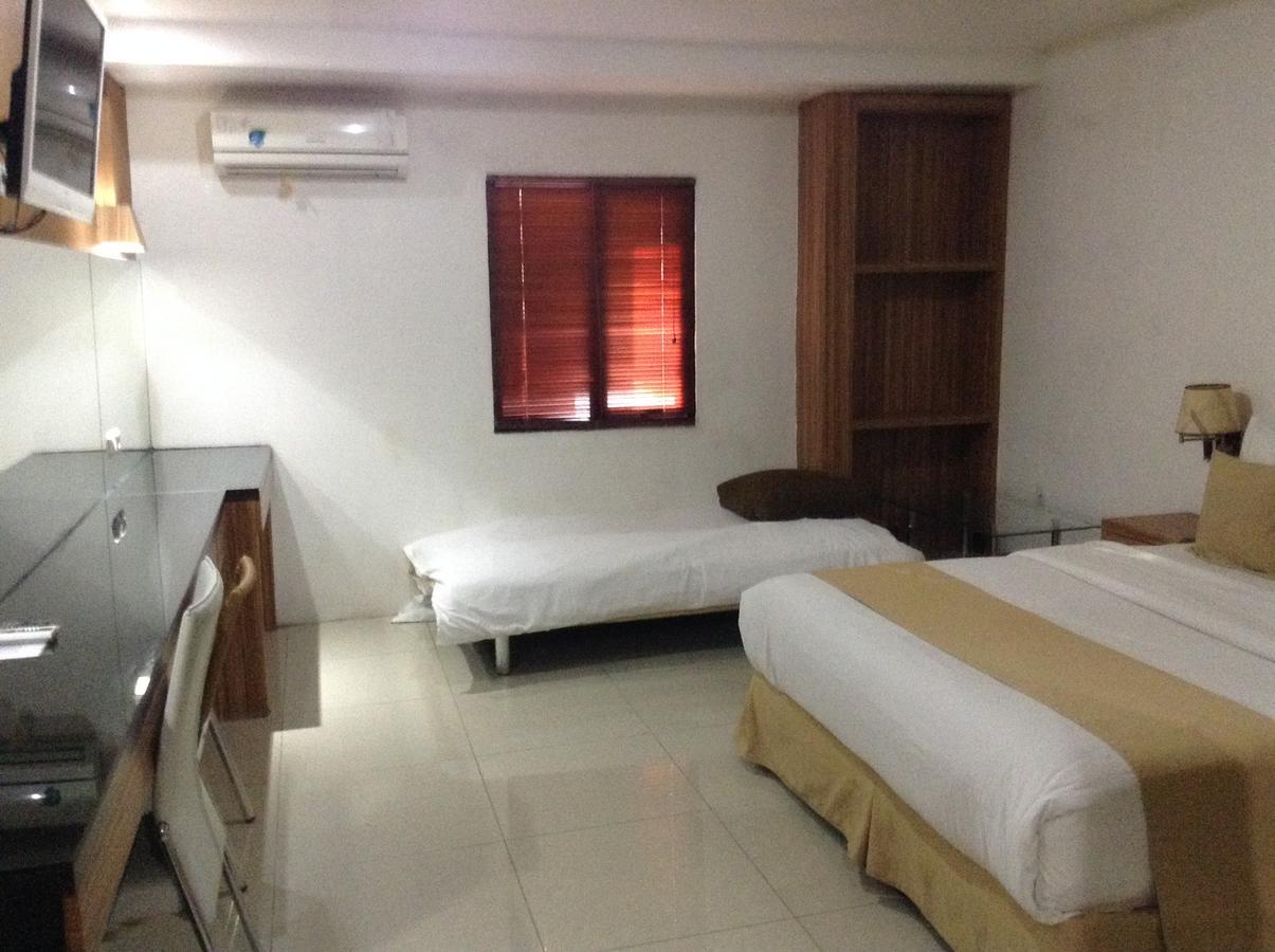 Kyo Serviced Apartment Jakarta Cilandak  ภายนอก รูปภาพ