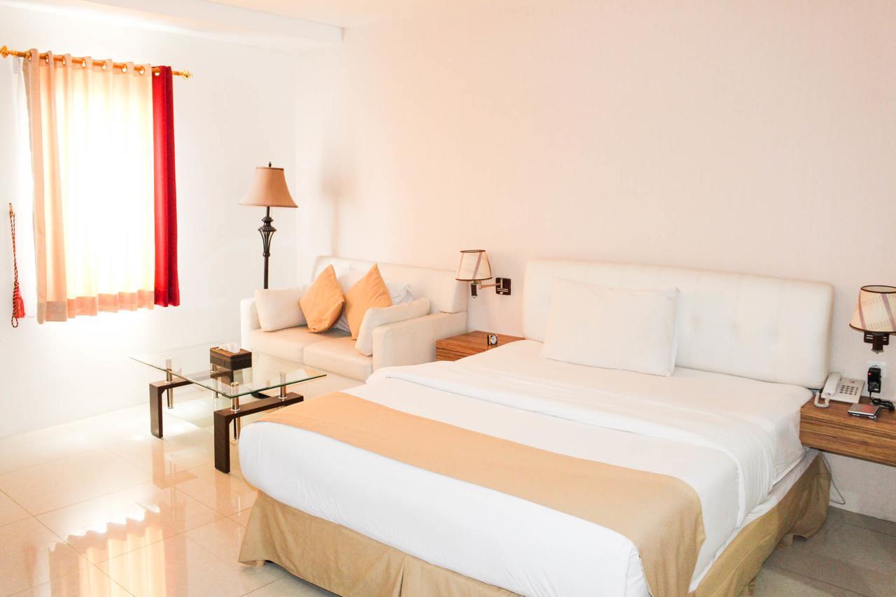 Kyo Serviced Apartment Jakarta Cilandak  ภายนอก รูปภาพ