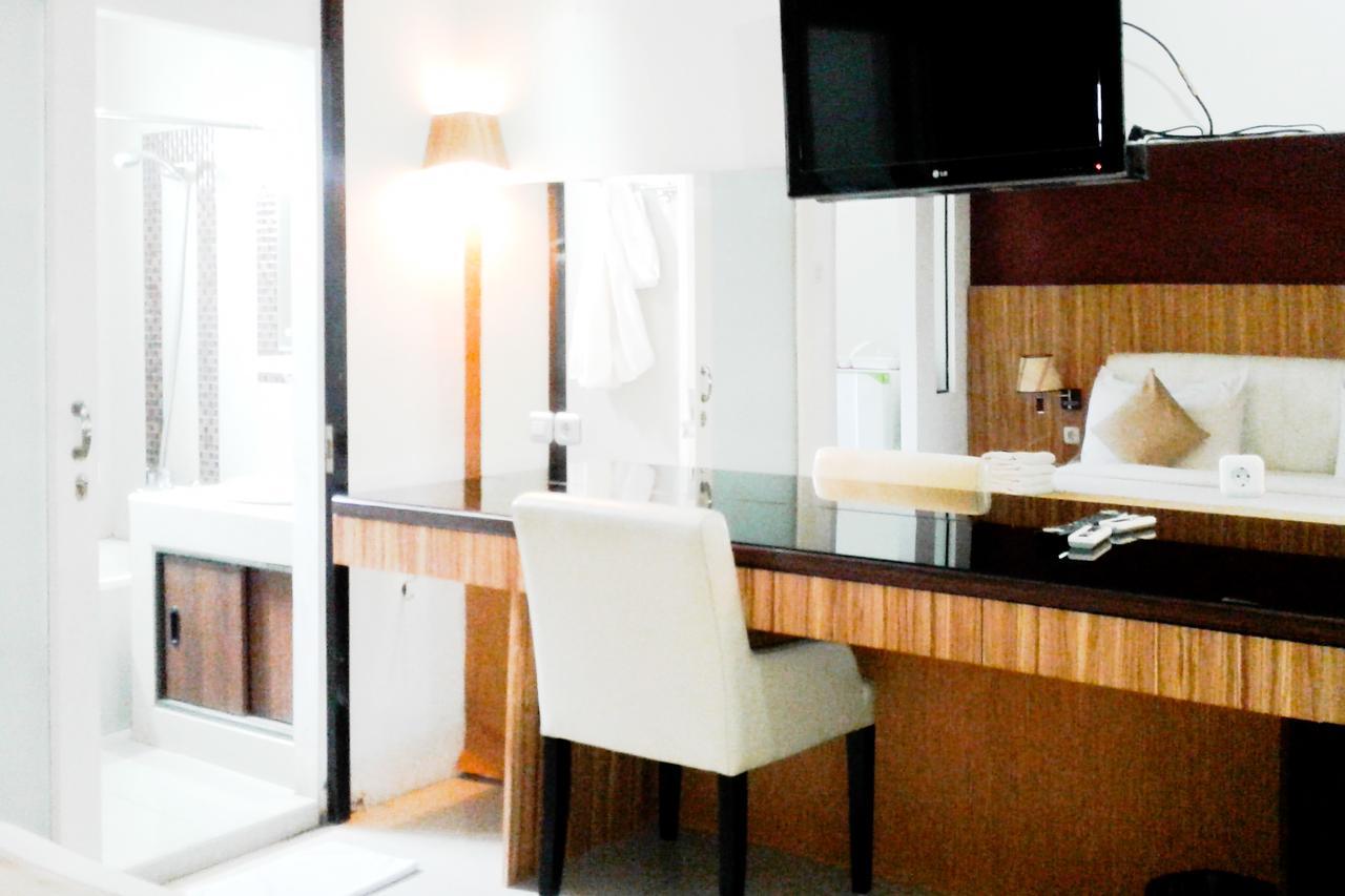 Kyo Serviced Apartment Jakarta Cilandak  ภายนอก รูปภาพ